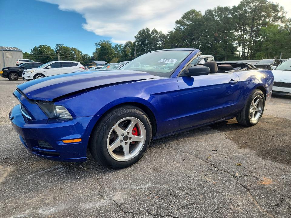 FORD MUSTANG 2013 с VIN 1ZVBP8EM6D5203821 - Снимка от търг