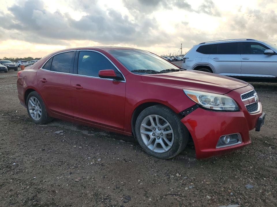 Photo 4 from auction – 2013 CHEVROLET MALIBU with VIN 1G11F5RR8DF109688