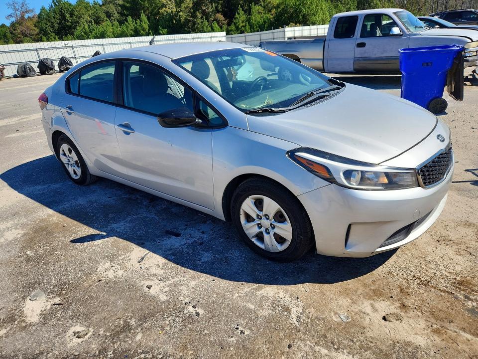 صورة رقم 4 من المزاد - 2018 KIA FORTE مع VIN 3KPFK4A75JE236594