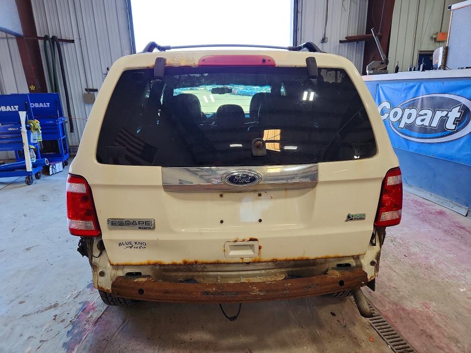 Foto 6 de la subasta – 2010 FORD ESCAPE con VIN 1FMCU0EG4AKB77742