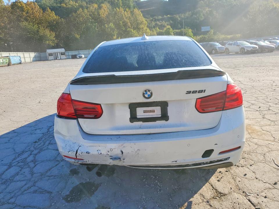 Снимка 6 от търг – 2016 BMW 328I с VIN WBA8E9G54GNT87852