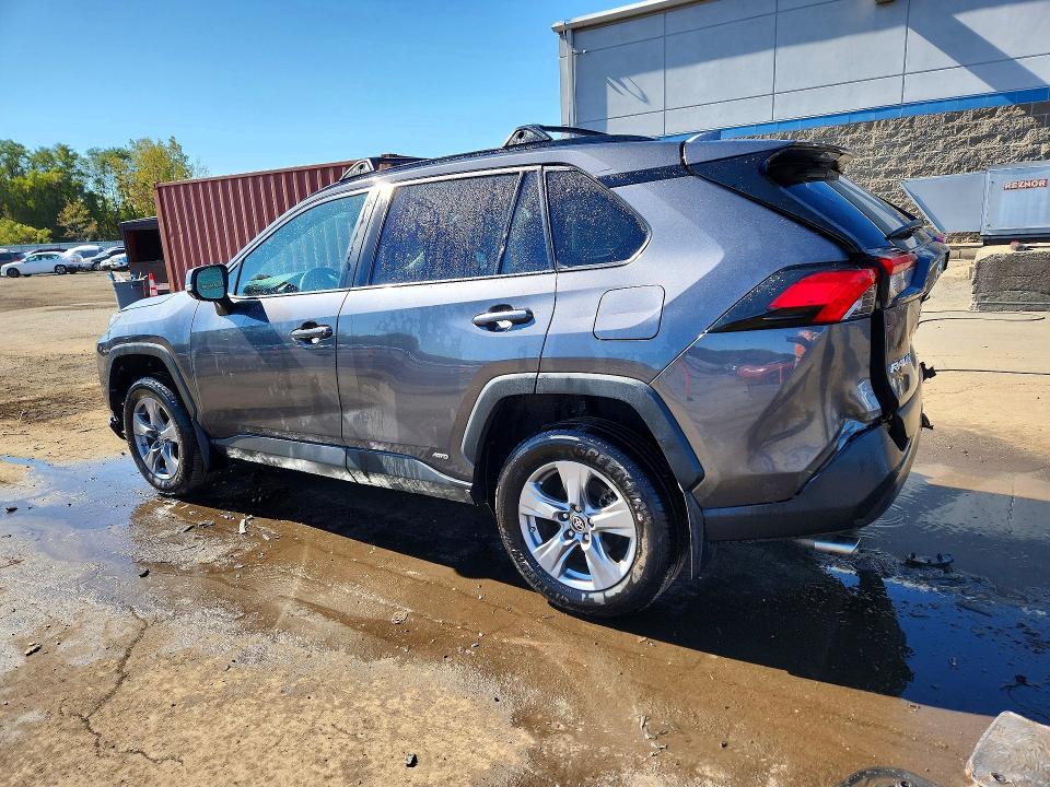 Photo 2 from auction – 2023 TOYOTA RAV4 with VIN 4T3MWRFV6PU099792
