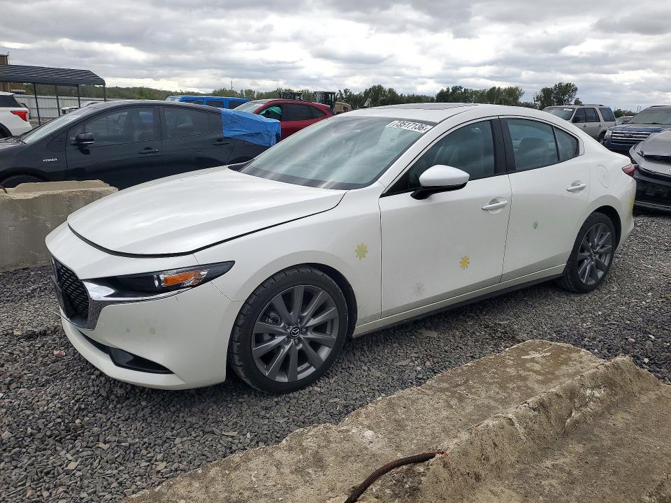 Снимка 1 от търг – 2023 MAZDA 3 с VIN 3MZBPACM5PM385021