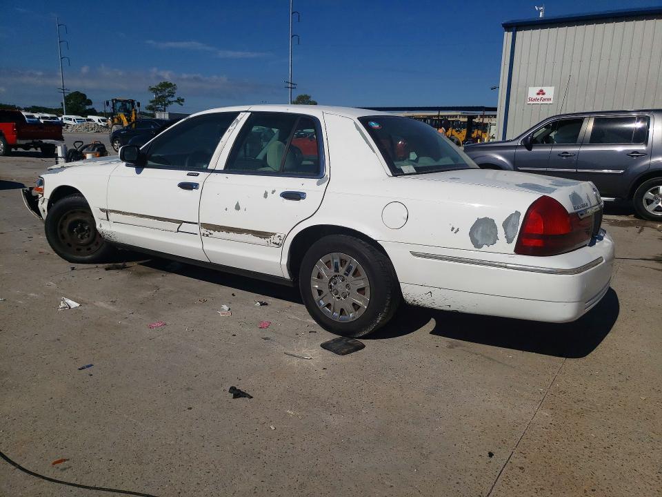 Foto 2 de la subasta – 2005 MERCURY GRAND MARQUES con VIN 2MEFM74W45X611081
