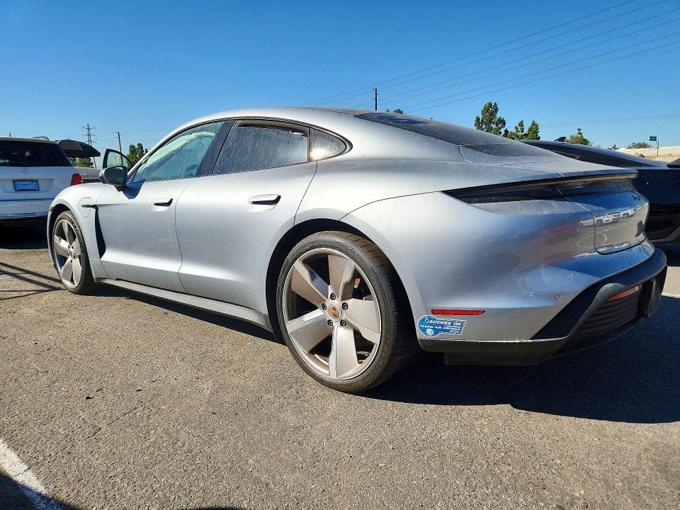 Photo 2 from auction – 2021 PORSCHE TAYCAN with VIN WP0AA2Y15MSA18811