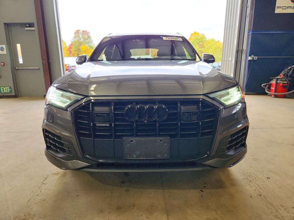 Photo 5 from auction – 2022 AUDI Q7 with VIN WA1LXBF78ND009175