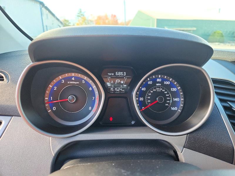 Снимка 9 от търг – 2015 HYUNDAI ELANTRA с VIN KMHDH4AE9FU248191