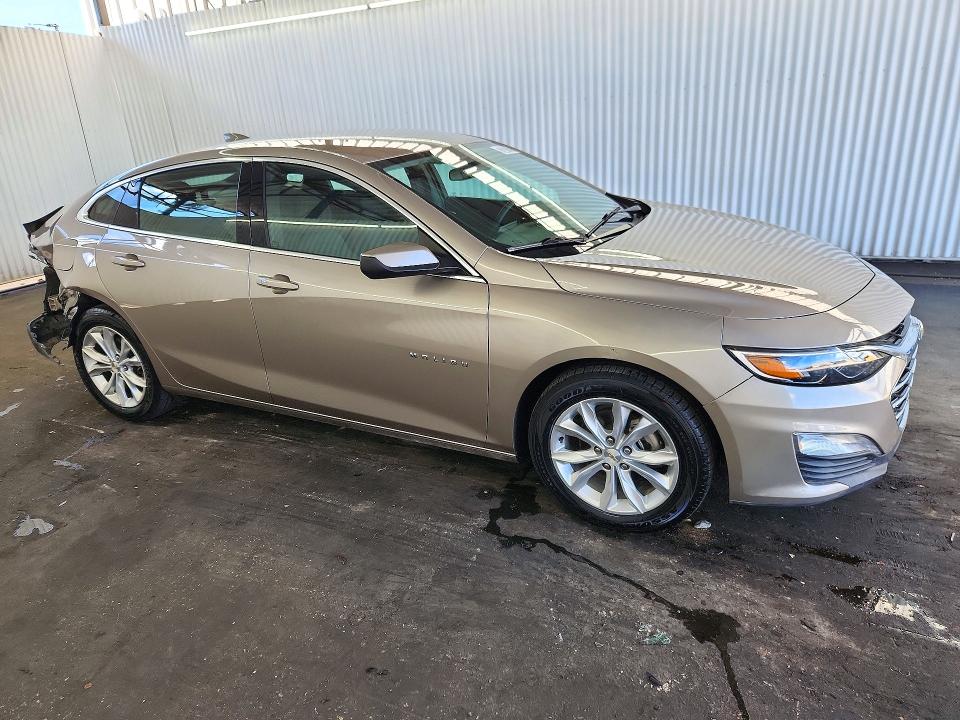Снимка 4 от търг – 2025 CHEVROLET MALIBU с VIN 1G1ZD5ST7SF121441