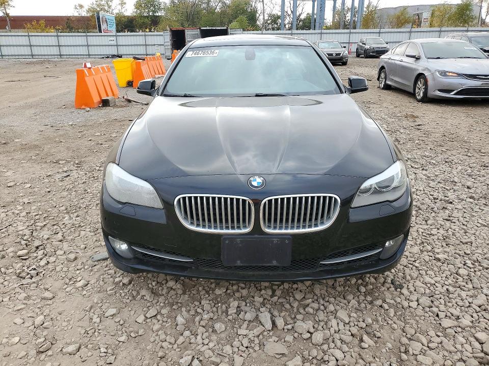 Снимка 5 от търг – 2012 BMW 550 с VIN WBAFU9C55CC786968