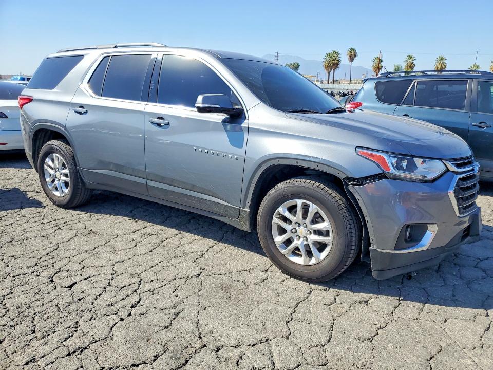 Снимка 4 от търг – 2019 CHEVROLET TRAVERSE с VIN 1GNERGKW9KJ123662