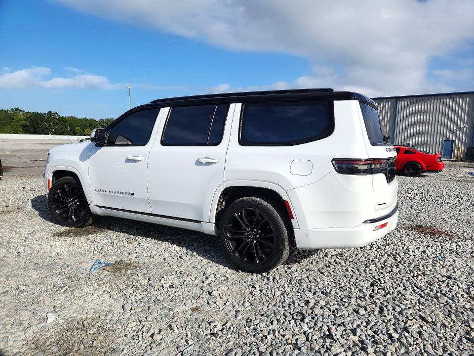 Снимка 2 от търг – 2022 JEEP GRAND WAGONEER с VIN 1C4SJVFP1NS220430