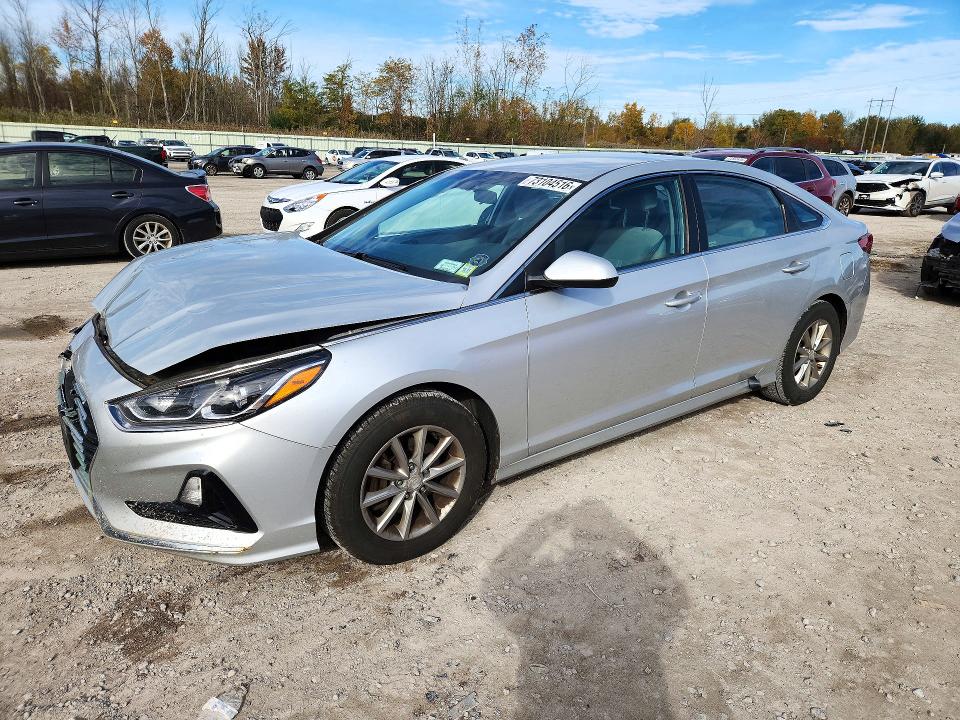 Снимка 1 от търг – 2018 HYUNDAI SONATA с VIN 5NPE24AA6JH722320
