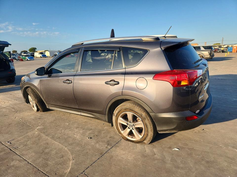 Снимка 2 от търг – 2015 TOYOTA RAV4 с VIN JTMWFREV9FD074357