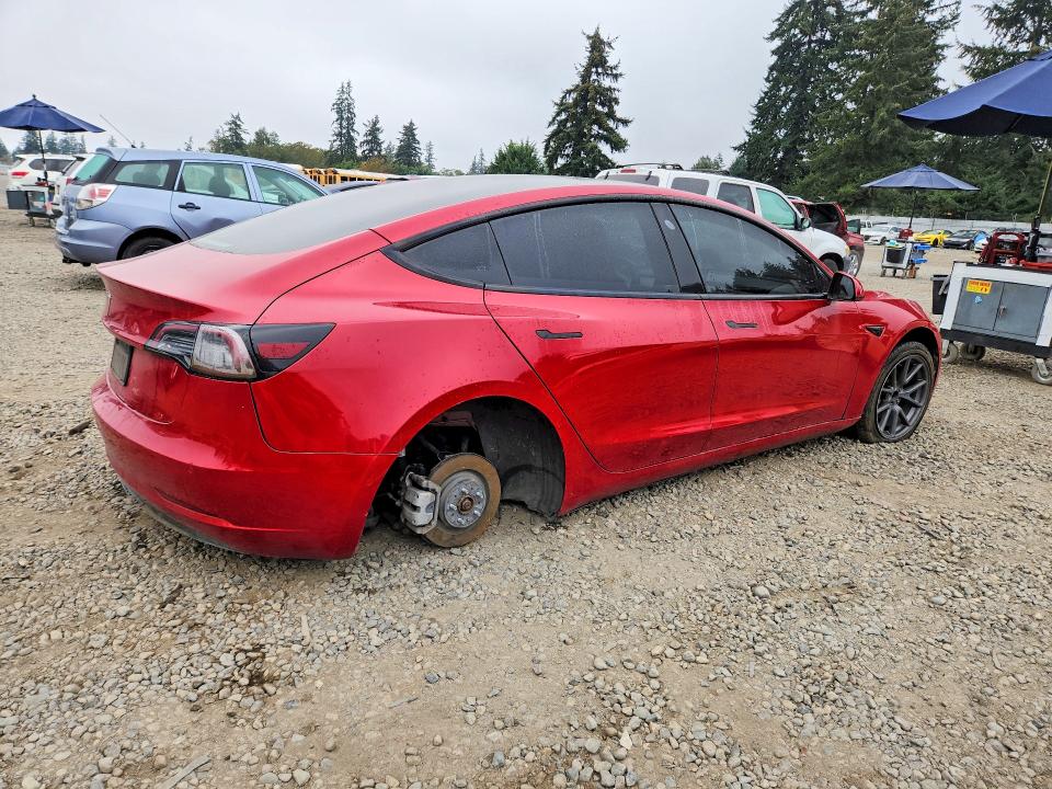 Foto 3 de la subasta – 2022 TESLA MODEL 3 con VIN 5YJ3E1EA0NF186220