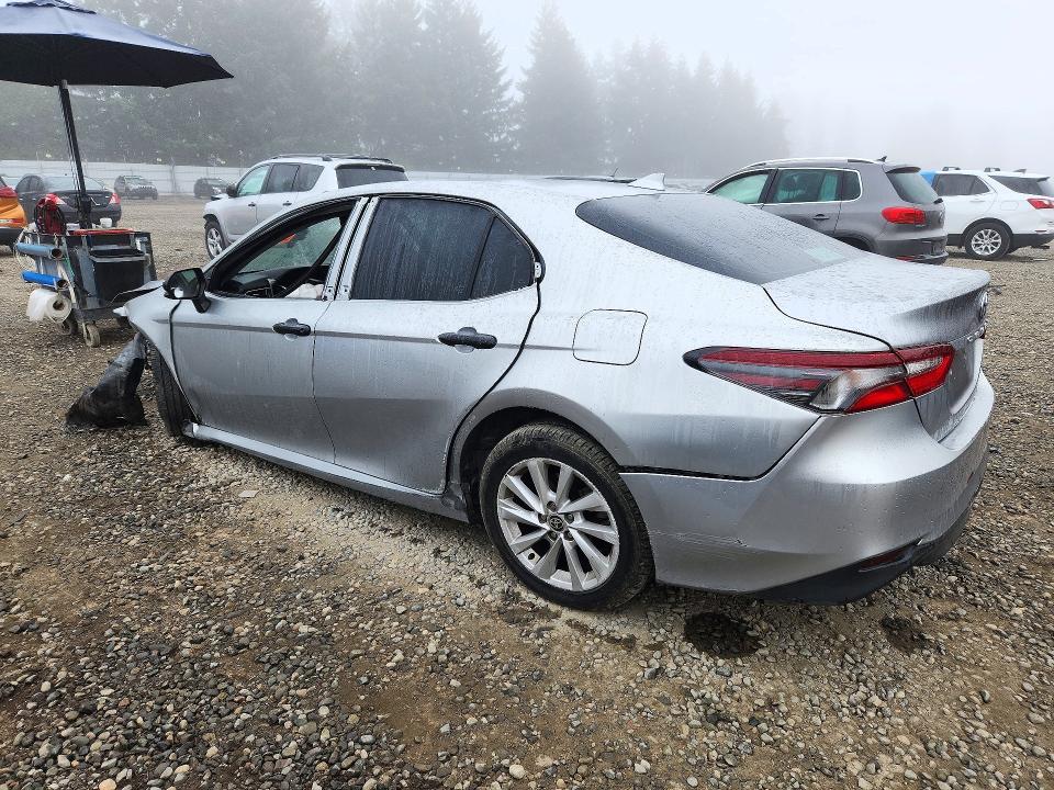 Снимка 2 от търг – 2021 TOYOTA CAMRY с VIN 4T1C11AK9MU459036