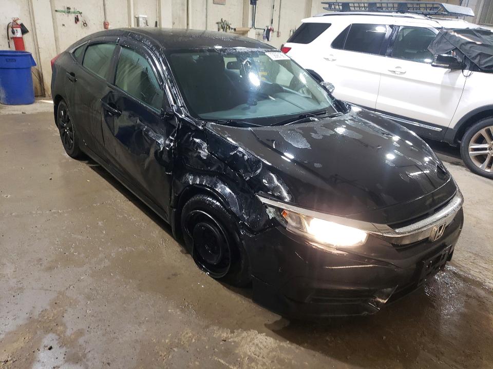 Снимка 4 от търг – 2016 HONDA CIVIC с VIN 19XFC2F52GE003340
