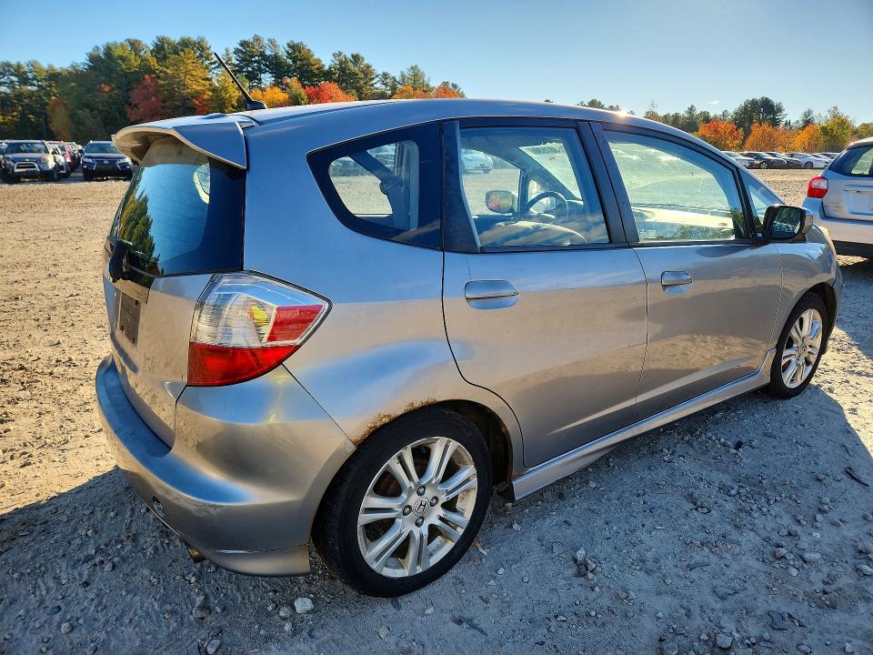Photo 3 from auction – 2010 HONDA FIT with VIN JHMGE8H46AS007304