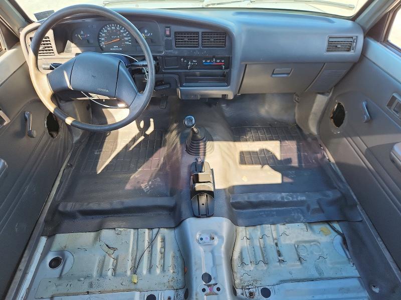 Photo 8 from auction – 1991 TOYOTA PICKUP with VIN JT4RN81A6M5120599
