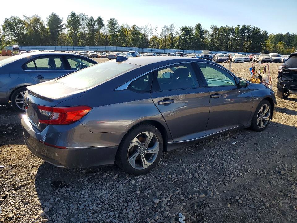 Снимка 3 от търг – 2019 HONDA ACCORD с VIN 1HGCV1F45KA117926