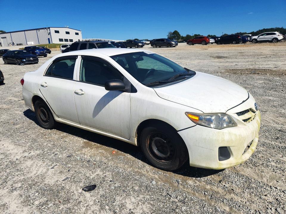 Photo 4 from auction – 2011 TOYOTA COROLLA with VIN 2T1BU4EE7BC724060