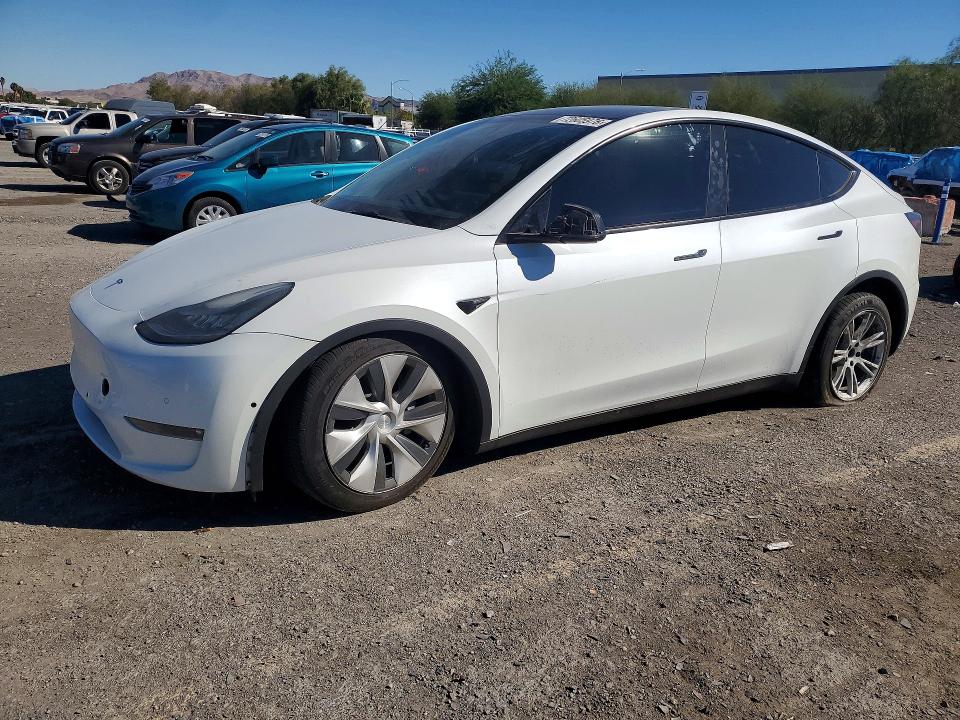 TESLA MODEL Y 2021 с VIN 5YJYGDEE0MF174703 - Снимка от търг
