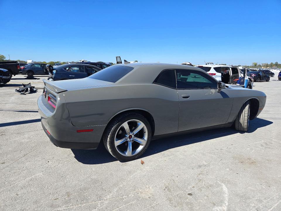 Снимка 3 от търг – 2018 DODGE CHALLENGER с VIN 2C3CDZAG5JH279660