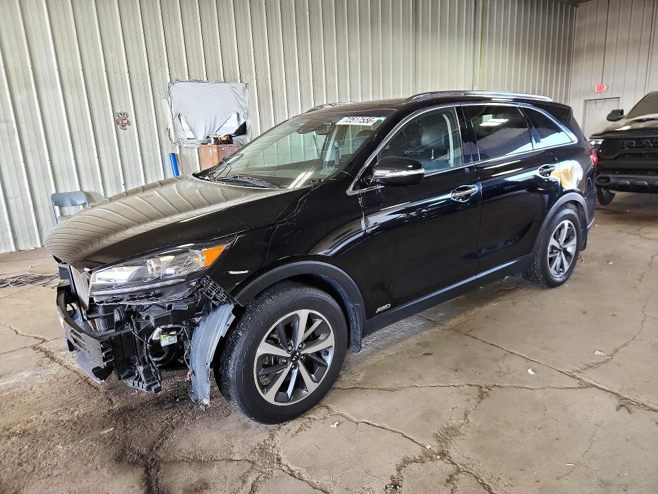 KIA SORENTO 2019 with VIN 5XYPHDA57KG565643 - Photo from auction