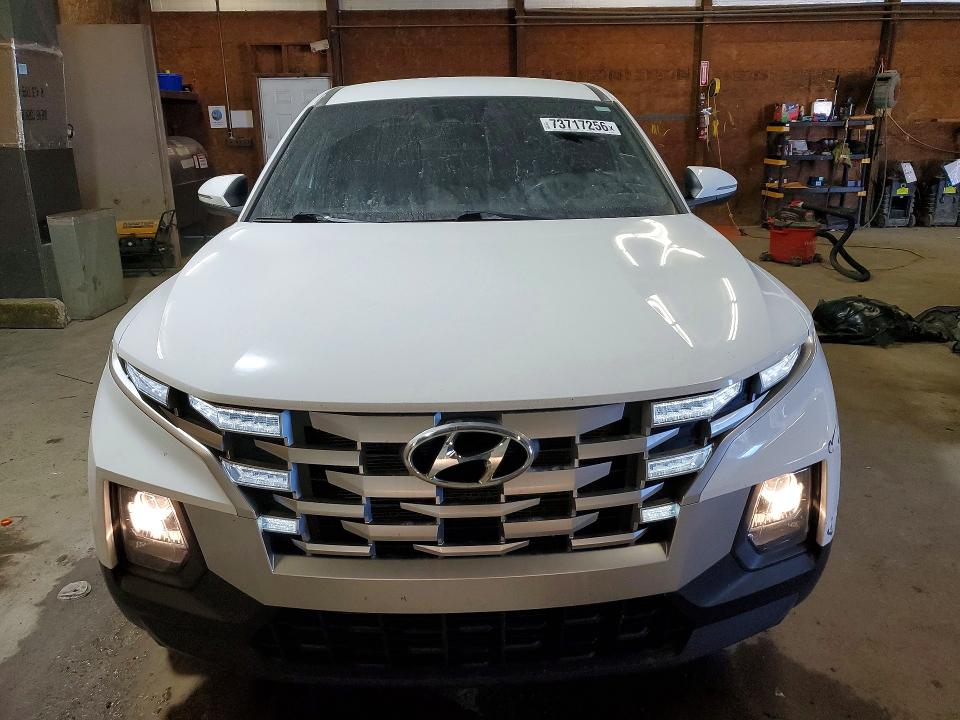 Снимка 5 от търг – 2022 HYUNDAI SANTA CRUZ с VIN 5NTJBDAE2NH000559