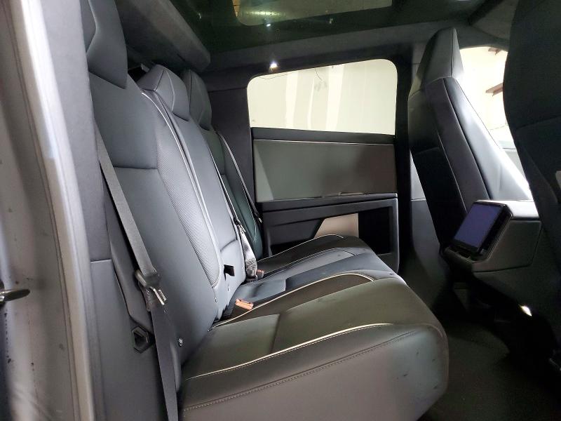 Foto 11 de la subasta – 2025 TESLA CYBERTRUCK con VIN 7G2CEHED2SA074401