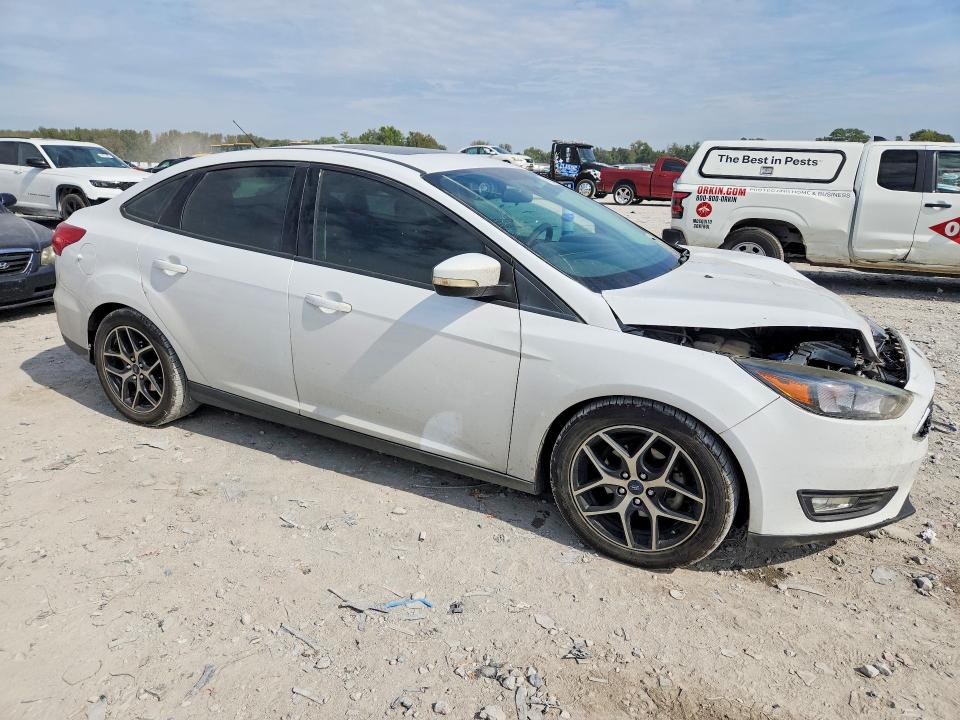 Снимка 4 от търг – 2018 FORD FOCUS с VIN 1FADP3H27JL223498
