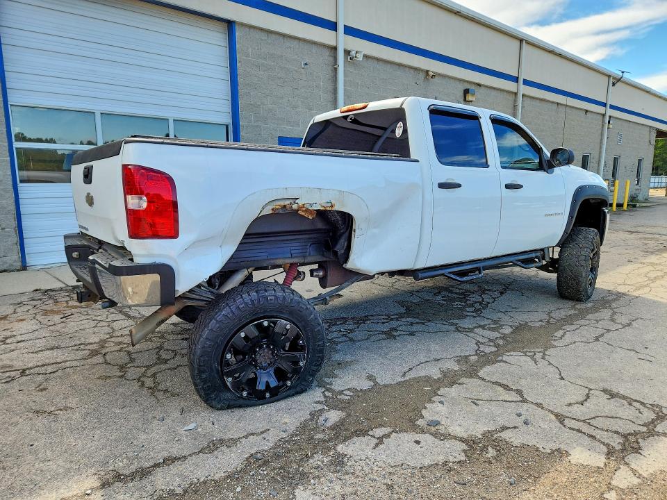 Снимка 3 от търг – 2007 CHEVROLET SILVERADO с VIN 1GCHK23K37F514020