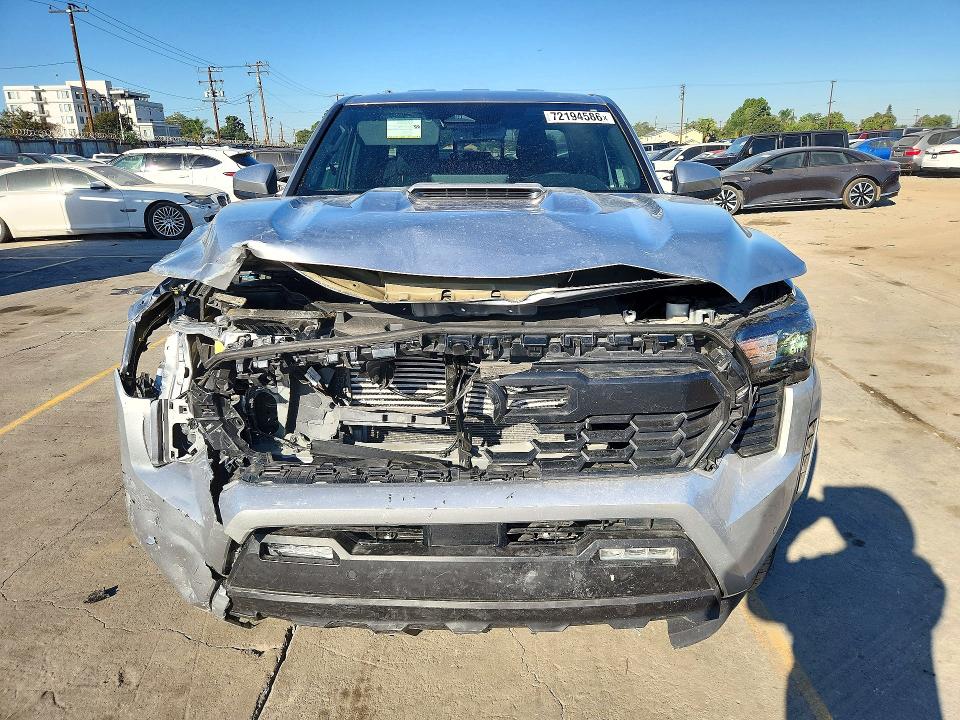 Снимка 5 от търг – 2024 TOYOTA TACOMA с VIN 3TMLB5FN9RM022564