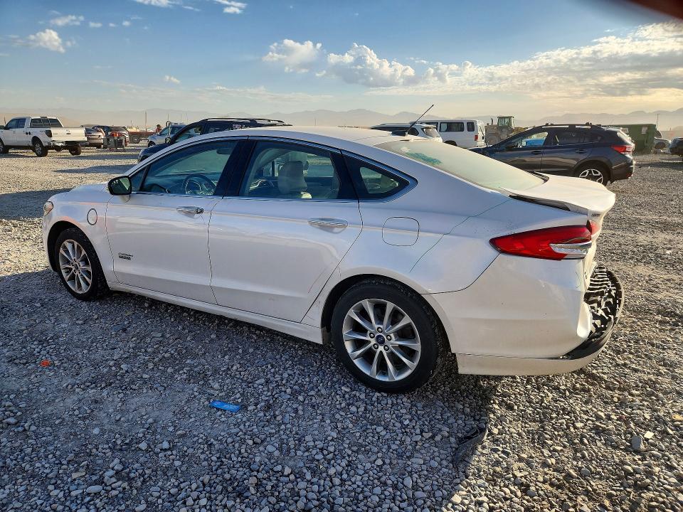 Фото 2 с аукциона – 2017 FORD FUSION с VIN 3FA6P0PU4HR285088