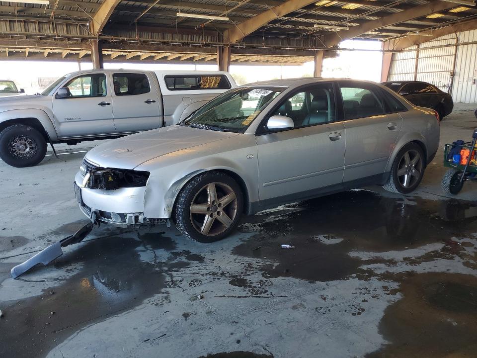 AUDI A4 2003 с VIN WAULC68E13A266338 - Снимка от търг