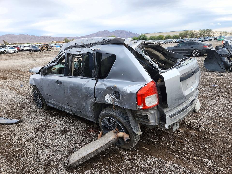 Foto 2 de la subasta – 2015 JEEP COMPASS con VIN 1C4NJCBA8FD262926