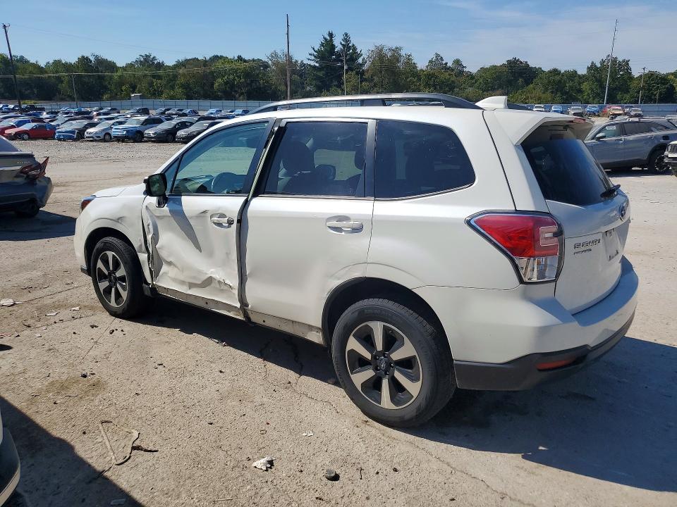 Фото 2 с аукциона – 2018 SUBARU FORESTER с VIN JF2SJAEC9JH557993