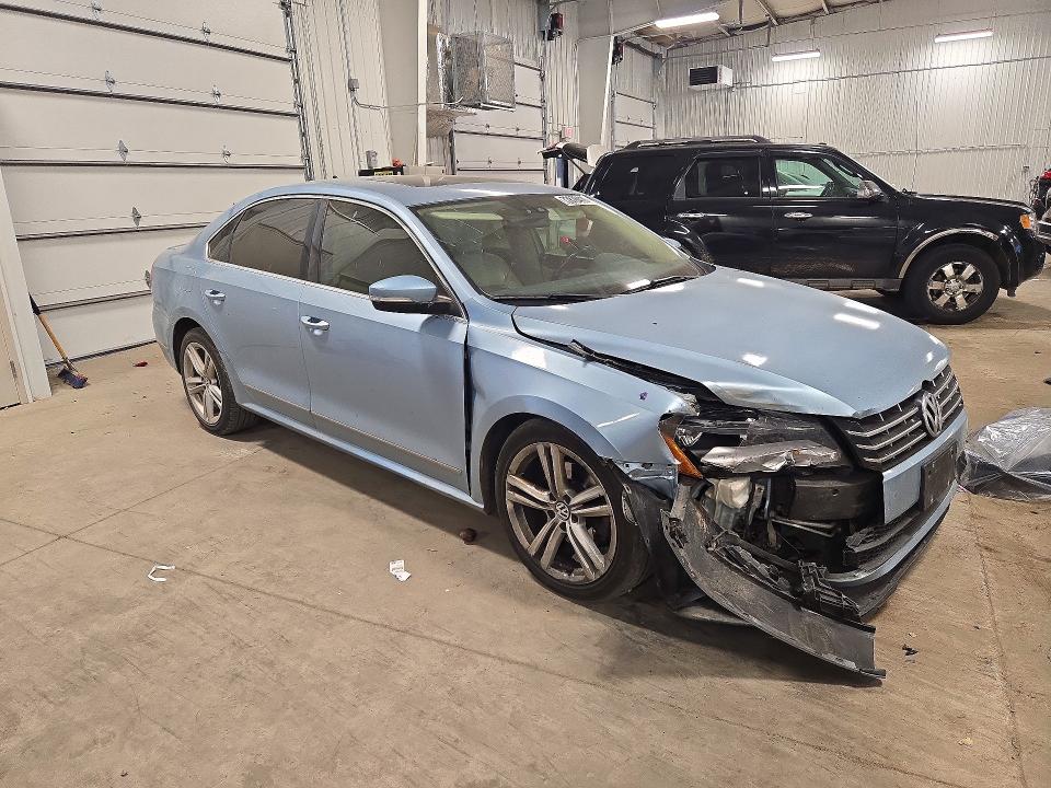 Снимка 4 от търг – 2013 VOLKSWAGEN PASSAT с VIN 1VWCN7A36DC048670
