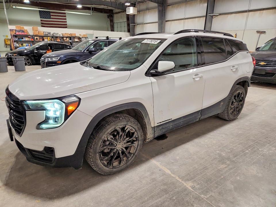 GMC TERRAIN 2022 with VIN 3GKALVEV3NL267631 - Photo from auction