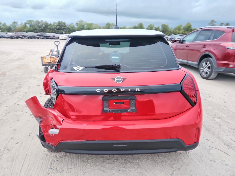 صورة رقم 6 من المزاد - 2025 MINI COOPER مع VIN WMW13GD07S2W34652