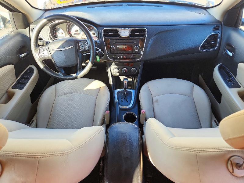 Снимка 8 от търг – 2014 CHRYSLER 200 с VIN 1C3CCBAB9EN204908