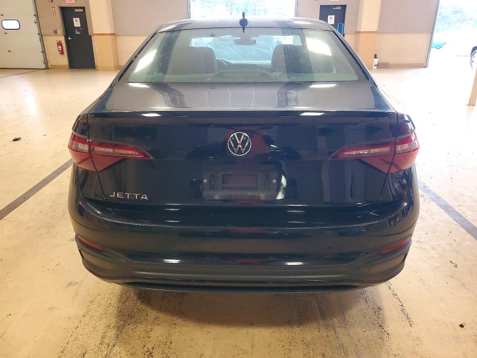 Снимка 6 от търг – 2024 VOLKSWAGEN JETTA с VIN 3VW5M7BU2RM010491