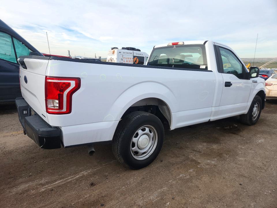 Снимка 3 от търг – 2016 FORD F150 с VIN 1FTMF1C82GKD63339