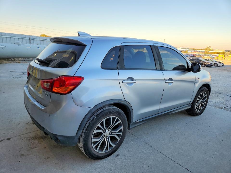 Снимка 3 от търг – 2017 MITSUBISHI OUTLANDER SPORT с VIN JA4AR3AU8HZ001489