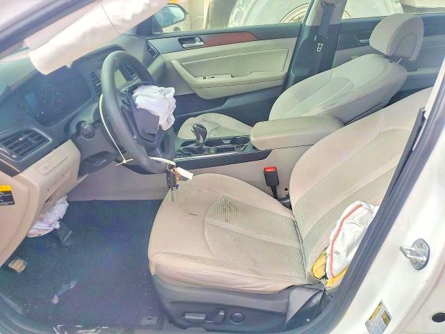 صورة رقم 7 من المزاد - 2017 HYUNDAI SONATA مع VIN 5NPE34AF8HH535017