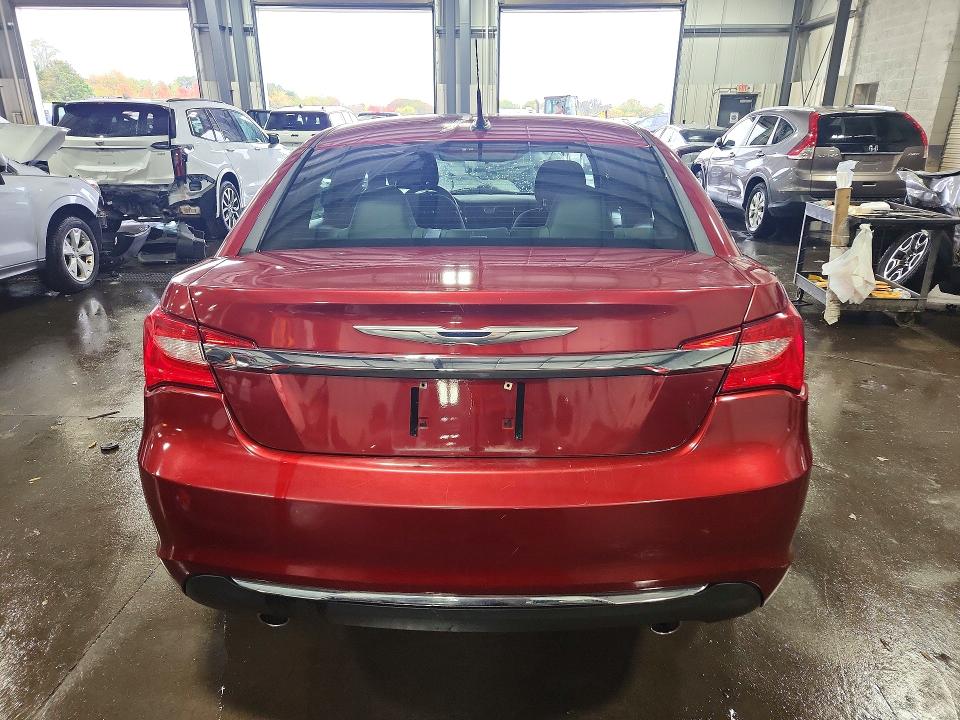 Снимка 6 от търг – 2011 CHRYSLER 200 с VIN 1C3BC1FG7BN520216