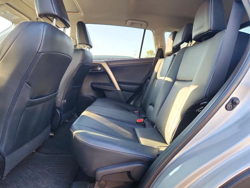 Снимка 10 от търг – 2015 TOYOTA RAV4 с VIN 2T3DFREV6FW309274