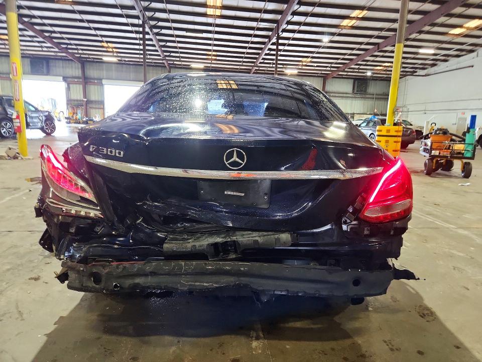 Снимка 6 от търг – 2016 MERCEDES-BENZ C с VIN 55SWF4JB6GU122453