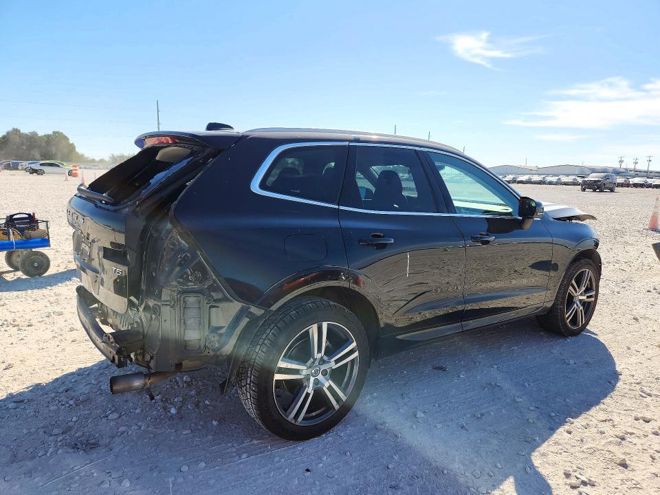 Foto 3 de la subasta – 2020 VOLVO XC60 con VIN YV4102DK3L1433223