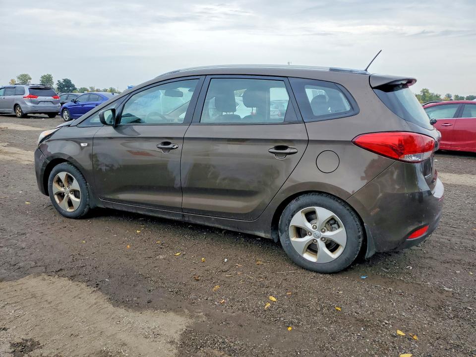 صورة رقم 2 من المزاد - 2014 KIA RONDO مع VIN KNAHT8A34E7054768