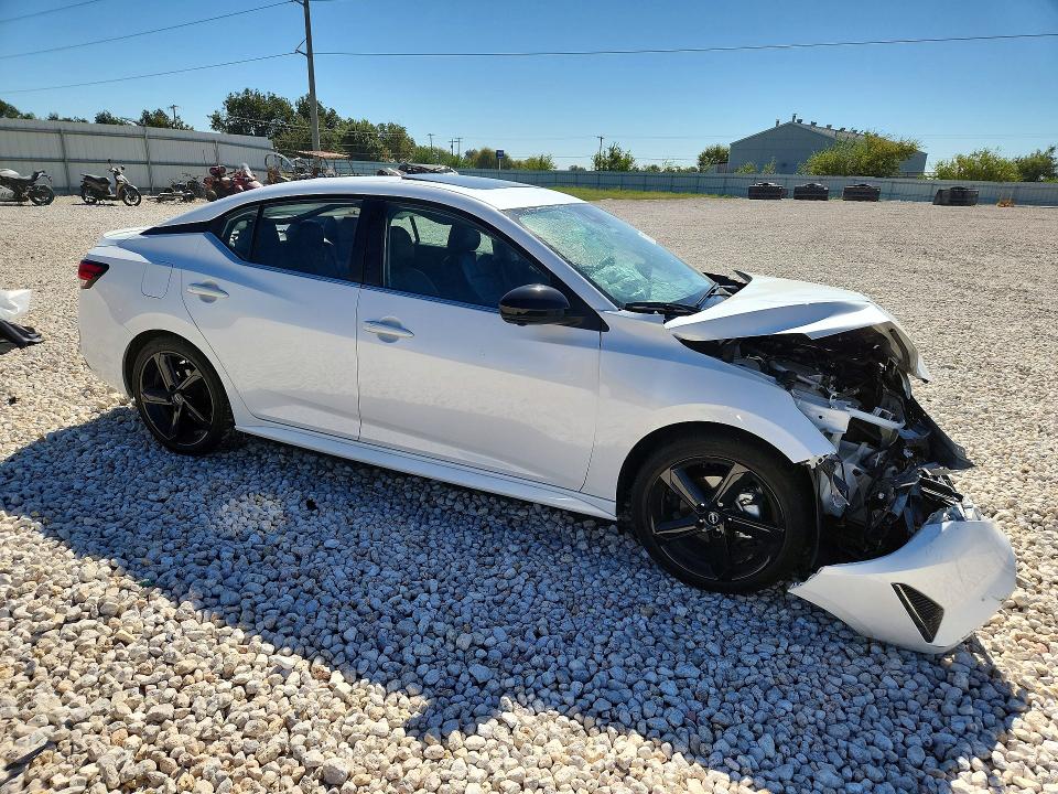 Photo 4 from auction – 2024 NISSAN SENTRA with VIN 3N1AB8DV2RY254091